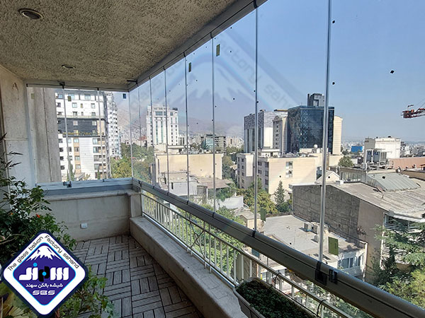 نمونه‌کار شیشه بالکن