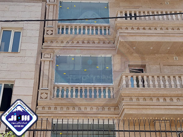 نمونه‌کار شیشه بالکن