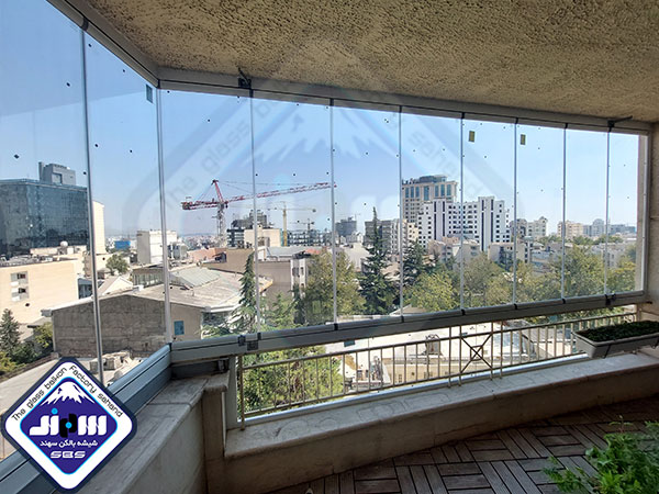 نمونه‌کار شیشه بالکن